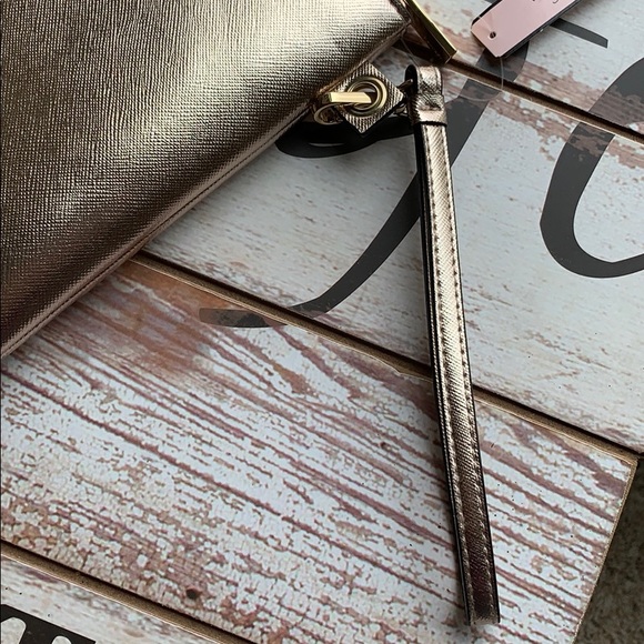 VS Clutch/Makeup Bag Rose Gold - Picture 3 of 7